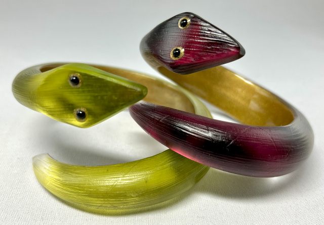 LG349 red winel or olive lucite snake bangles